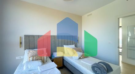 СОВЕРШЕННО НОВЫЙ ДИЗАЙН КВАРТИРЫ С ВИДОМ НА МОРЕ НА ПЛЯЖЕ ПОНИЕНТЕ, БЕНИДОРМ