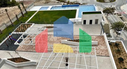 СОВЕРШЕННО НОВЫЙ ДИЗАЙН КВАРТИРЫ С ВИДОМ НА МОРЕ НА ПЛЯЖЕ ПОНИЕНТЕ, БЕНИДОРМ