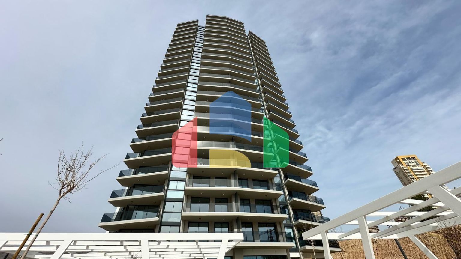 СОВЕРШЕННО НОВЫЙ ДИЗАЙН КВАРТИРЫ С ВИДОМ НА МОРЕ НА ПЛЯЖЕ ПОНИЕНТЕ, БЕНИДОРМ