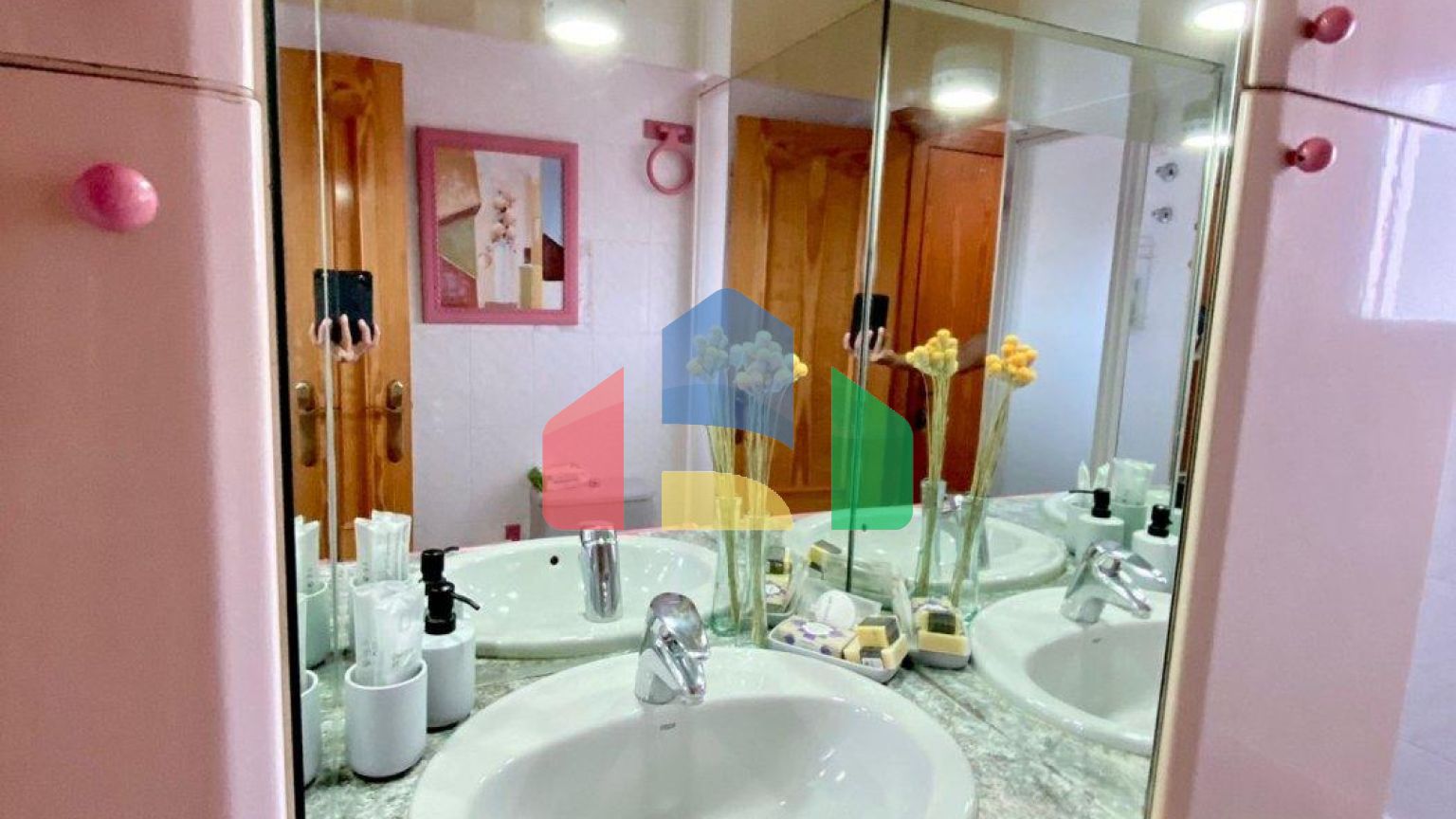 ДВУХКОМНАТНАЯ КВАРТИРА  В БЕНИДОРМЕ В 50 М ОТ МОРЯ