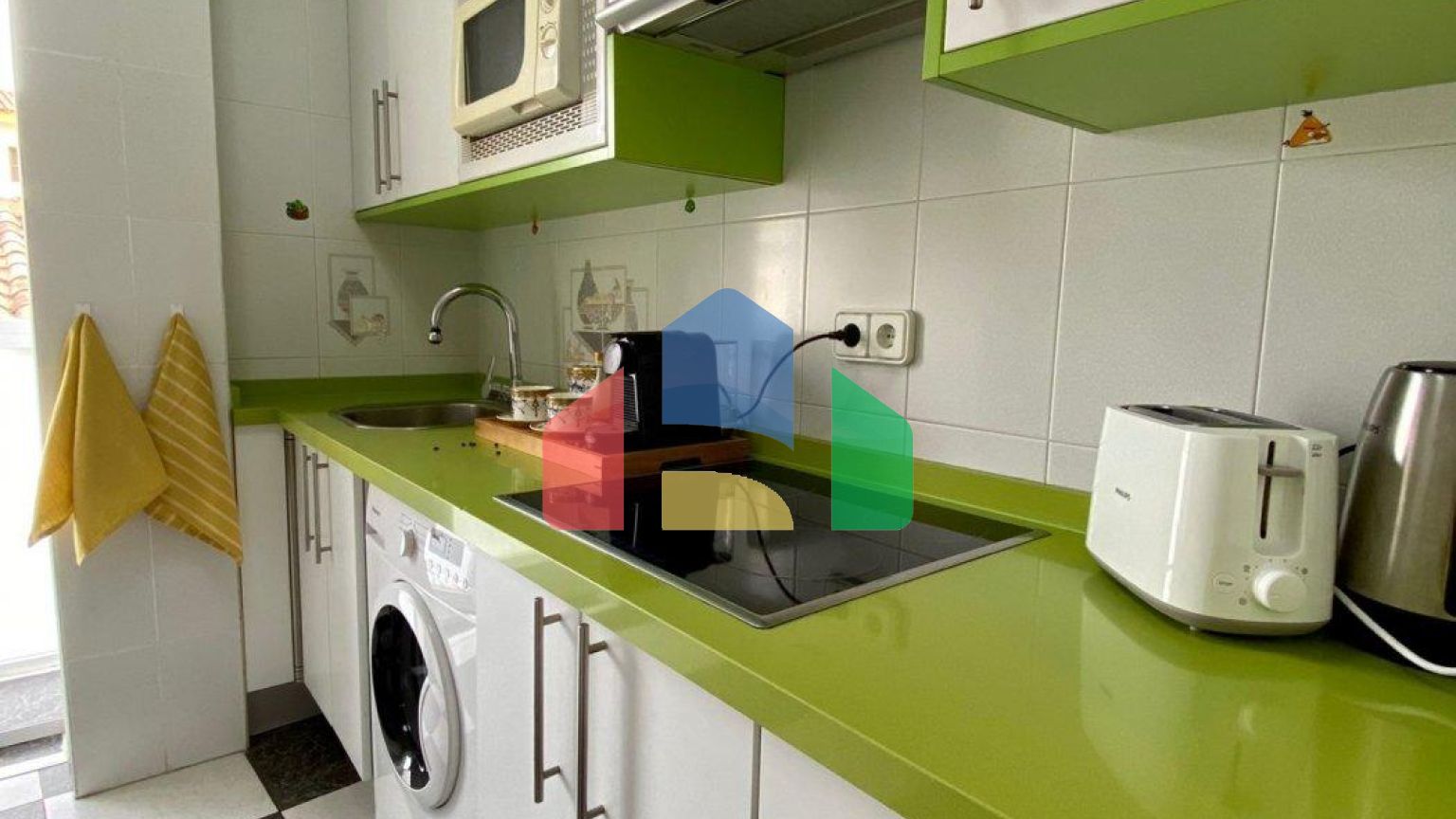 ДВУХКОМНАТНАЯ КВАРТИРА  В БЕНИДОРМЕ В 50 М ОТ МОРЯ