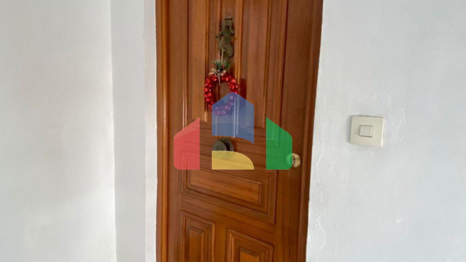 ДВУХКОМНАТНАЯ КВАРТИРА  В БЕНИДОРМЕ В 50 М ОТ МОРЯ