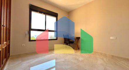 Роскошные апартаменты в знаковом здании Coblanca 40 с видом на море