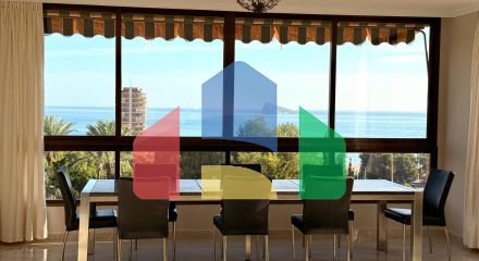 Роскошные апартаменты в знаковом здании Coblanca 40 с видом на море