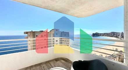 Spectacular Apartment on the 24th Floor at Playa Poniente