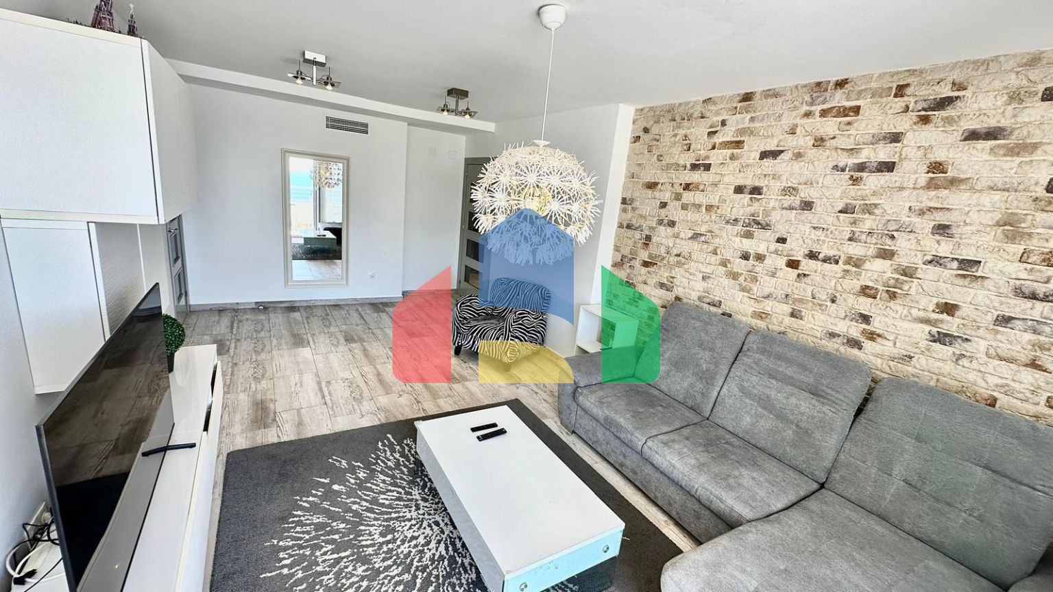 Kвартира на 24 этаже в районе Плая-Поньенте