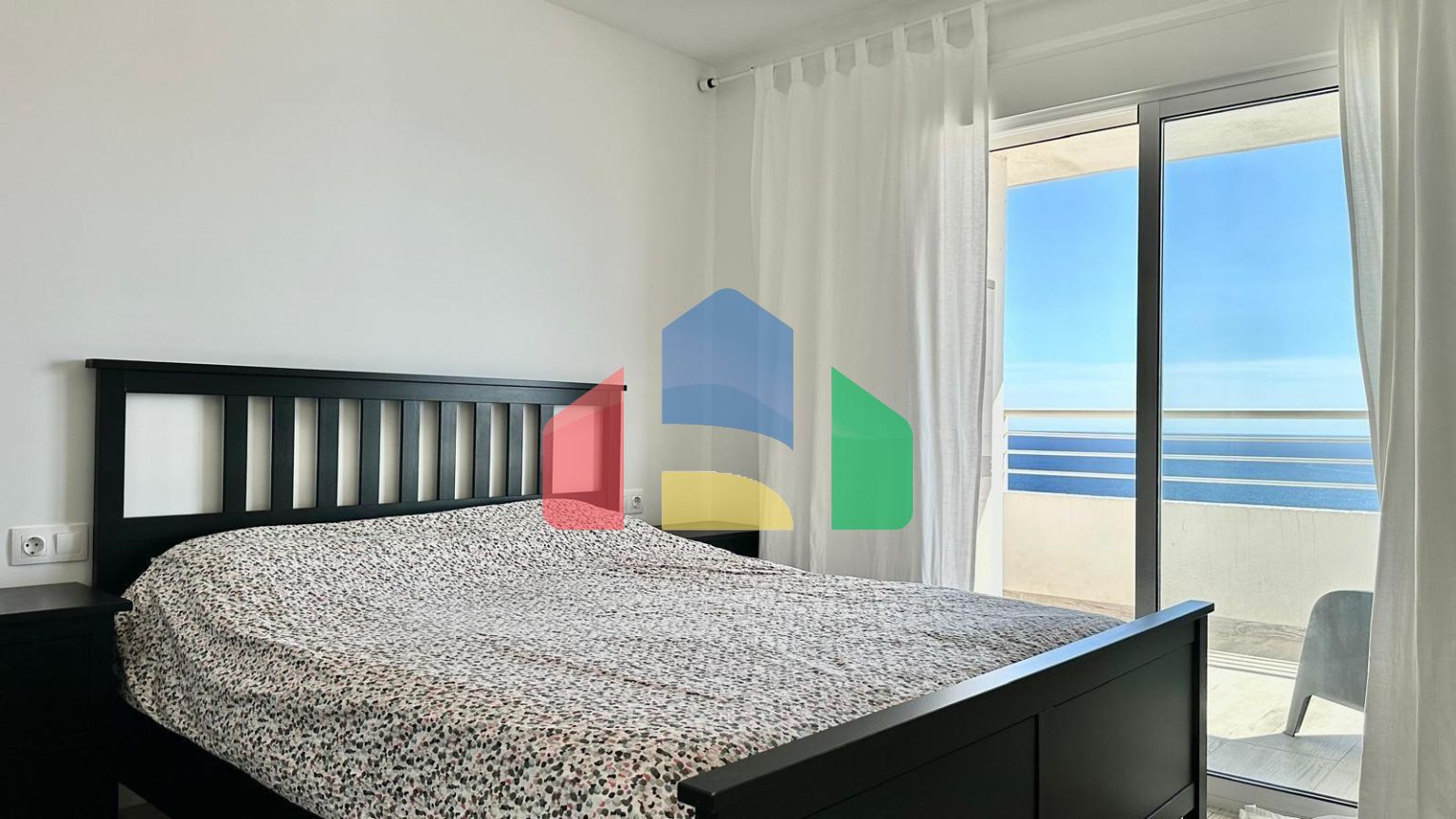 Kвартира на 24 этаже в районе Плая-Поньенте