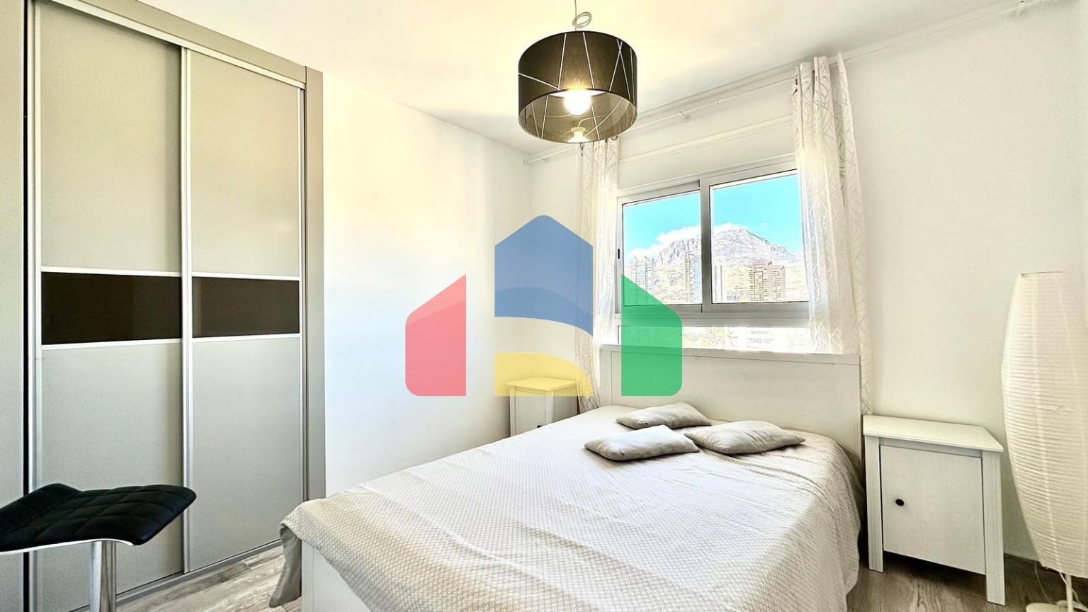 Kвартира на 24 этаже в районе Плая-Поньенте