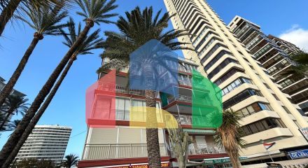 Светлая квартира на первой линии пляжа Леванте в Бенидорме Светлая квартира на первой линии пляжа Леванте в Бенидорме