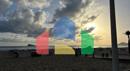 Светлая квартира на первой линии пляжа Леванте в Бенидорме Светлая квартира на первой линии пляжа Леванте в Бенидорме