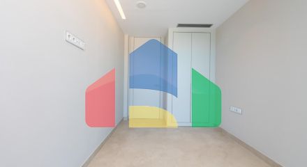 Двухуровневая квартира на первой линии пляжа Пониенте