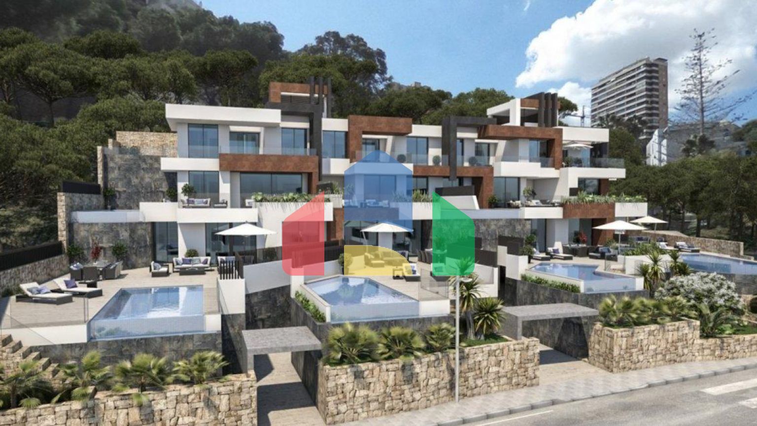 Двухуровневая квартира на первой линии пляжа Пониенте