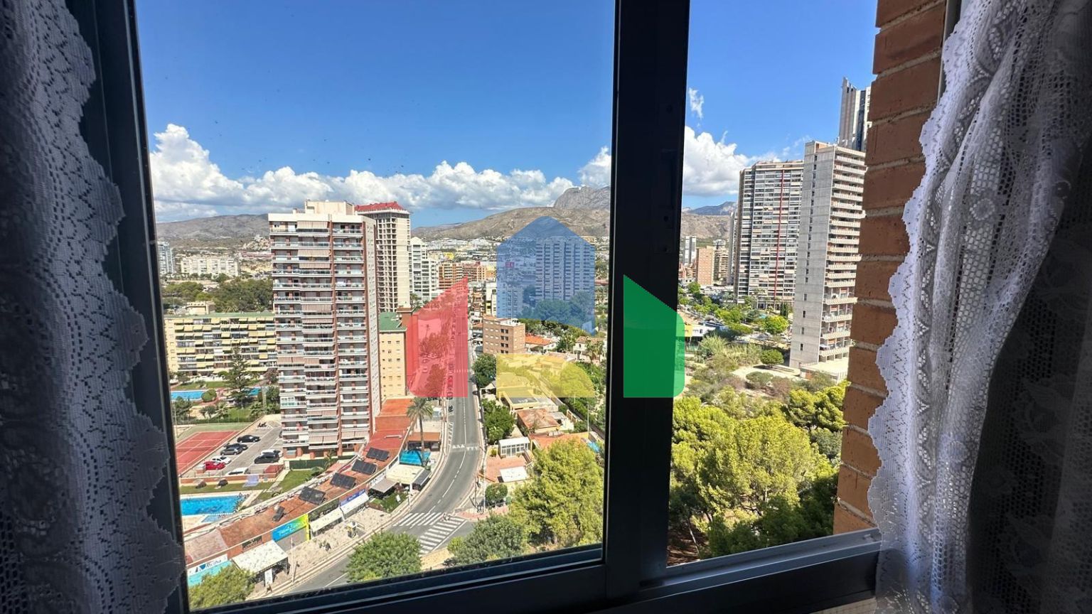 Просторная квартира с прекрасным видом на море в Кобланке 16, Фаза I.