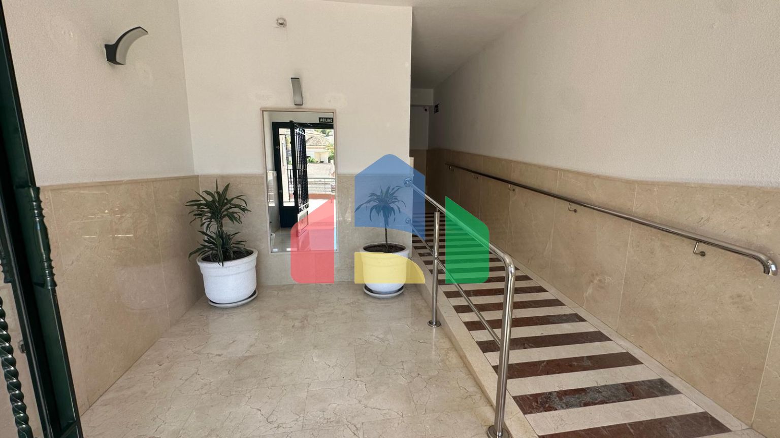 Просторная квартира с прекрасным видом на море в Кобланке 16, Фаза I.