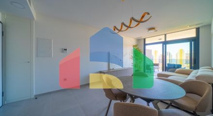 Широкая квартира с 2 спальнями в комплексе Eagle Tower