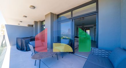 Широкая квартира с 2 спальнями в комплексе Eagle Tower