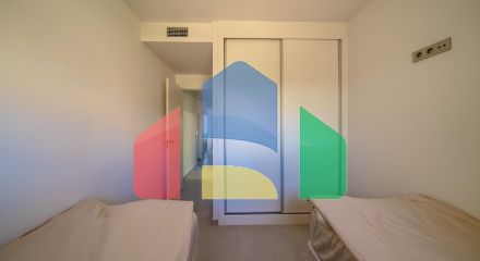 Широкая квартира с 2 спальнями в комплексе Eagle Tower