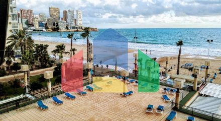 Квартира на первой линии пляжа Леванте в Бенидорме