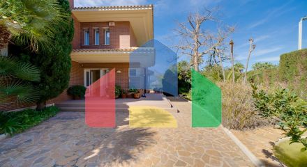 Эксклюзивная вилла в Бенидорме: Уникальное Пространство в Привилегированном Жилом Районе.