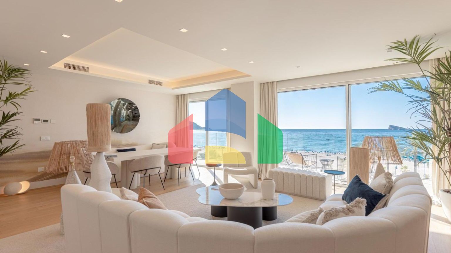 Последние роскошные апартаменты на первой линии Плайя де Пониенте