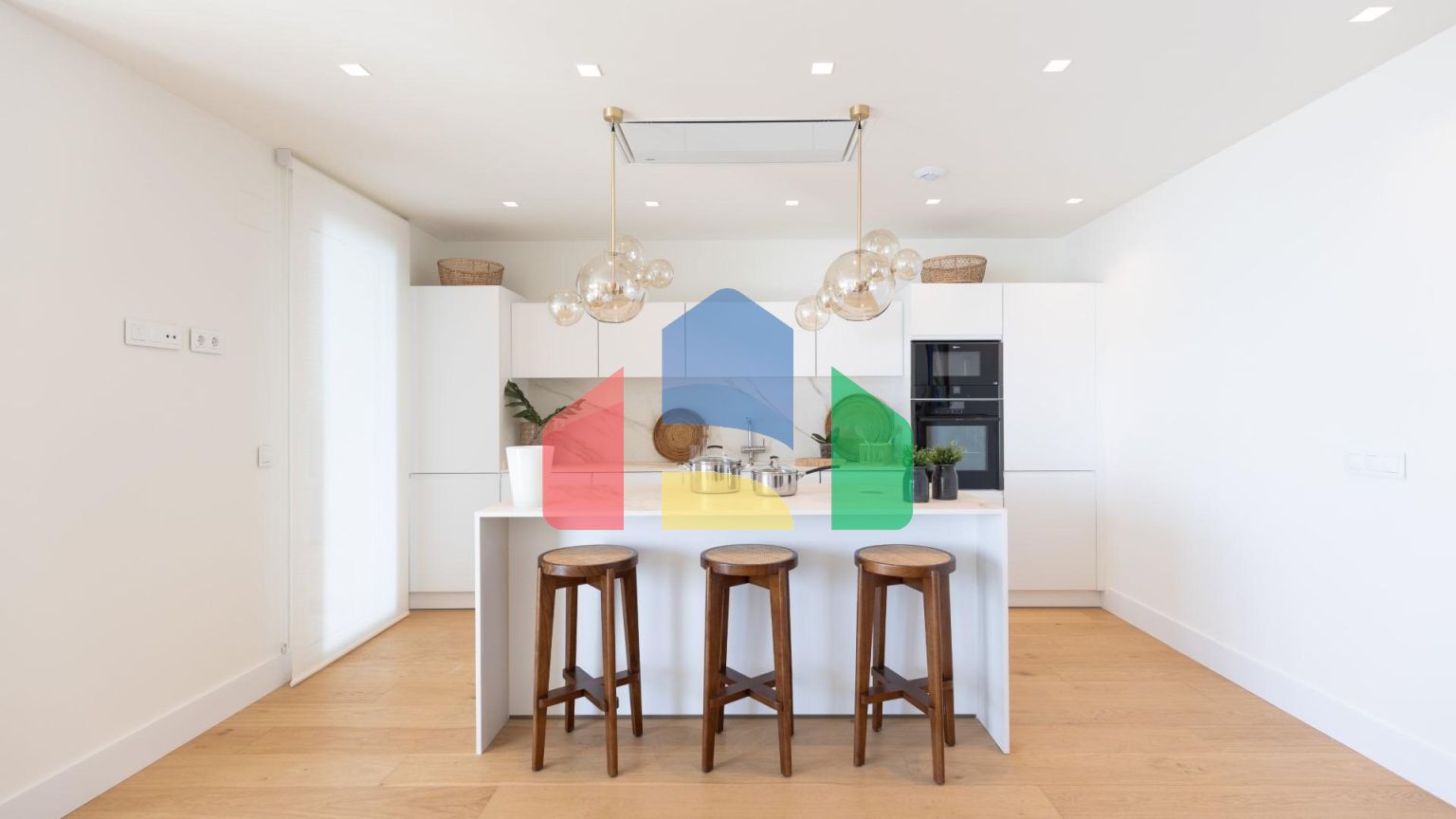 Последние роскошные апартаменты на первой линии Плайя де Пониенте