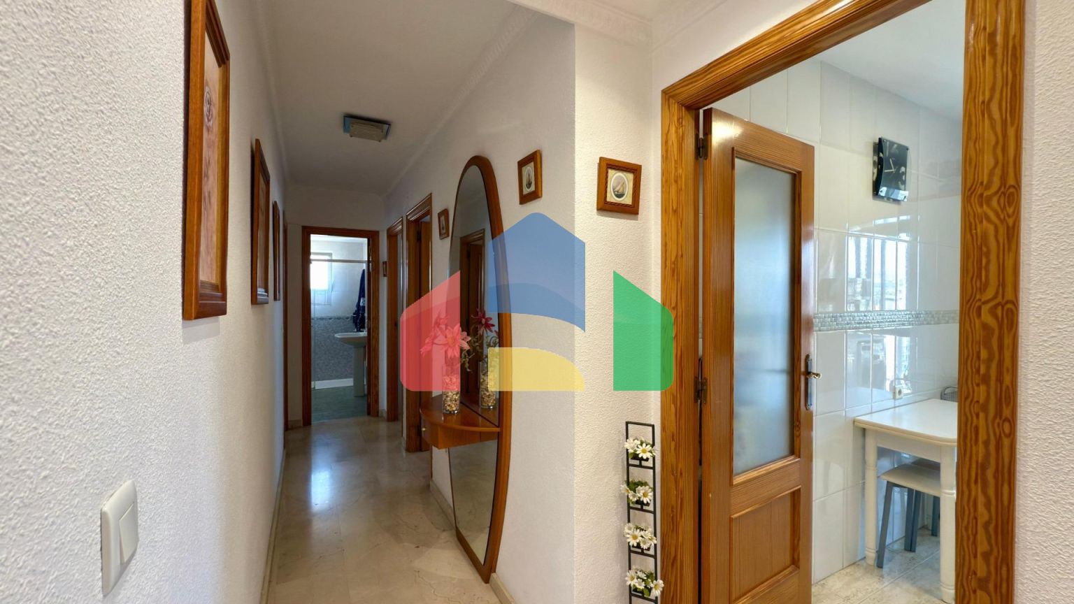 Квартира на 18 этаже с потрясающим видом на море, всего в 650 м от пляжа Пониенте в Бенидорме ️