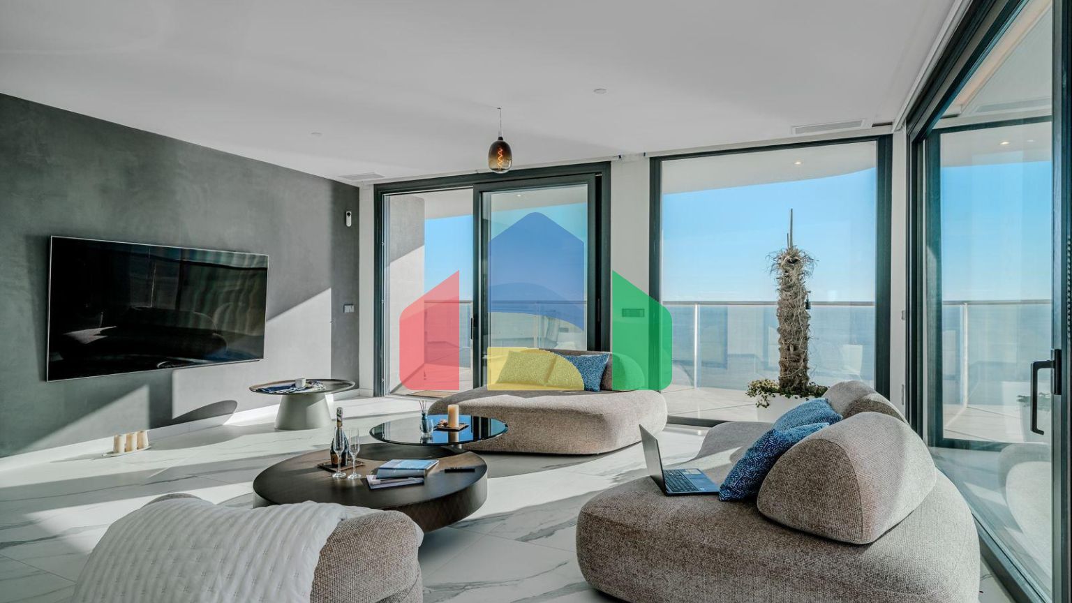 Премиум апартаменты в Sunset Cliffs — 29-й этаж