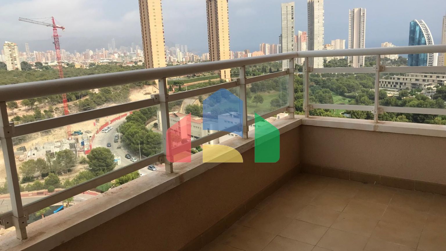 Светлые апартаменты с панорамным видом в Поньенте – Бенидорм