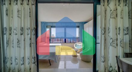 Светлая квартира с потрясающим видом на море Светлая квартира с потрясающим видом на море