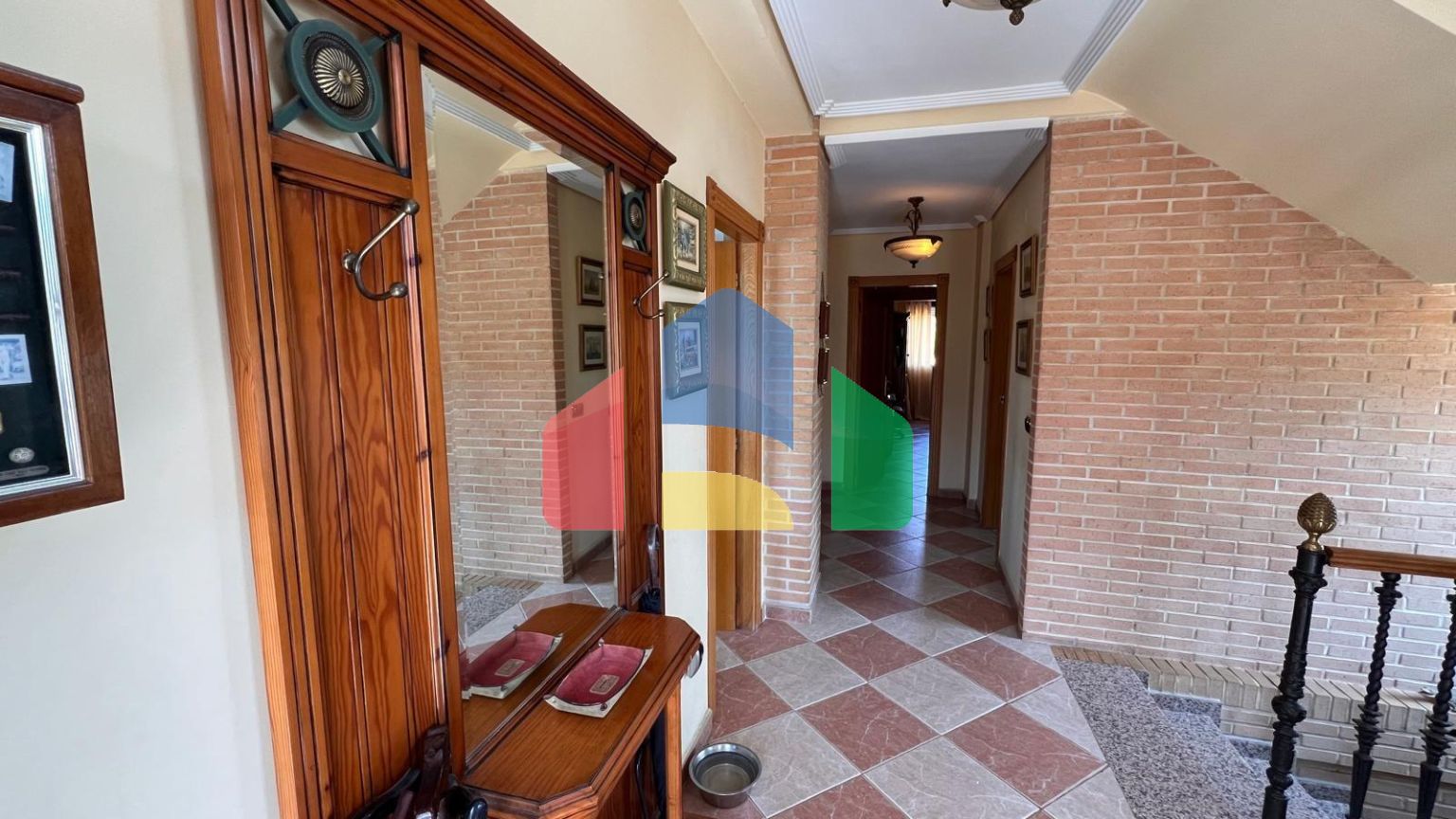 Вилла с бассейном и видами на горы и Бенидорм в районе Ринкон де Лойкс