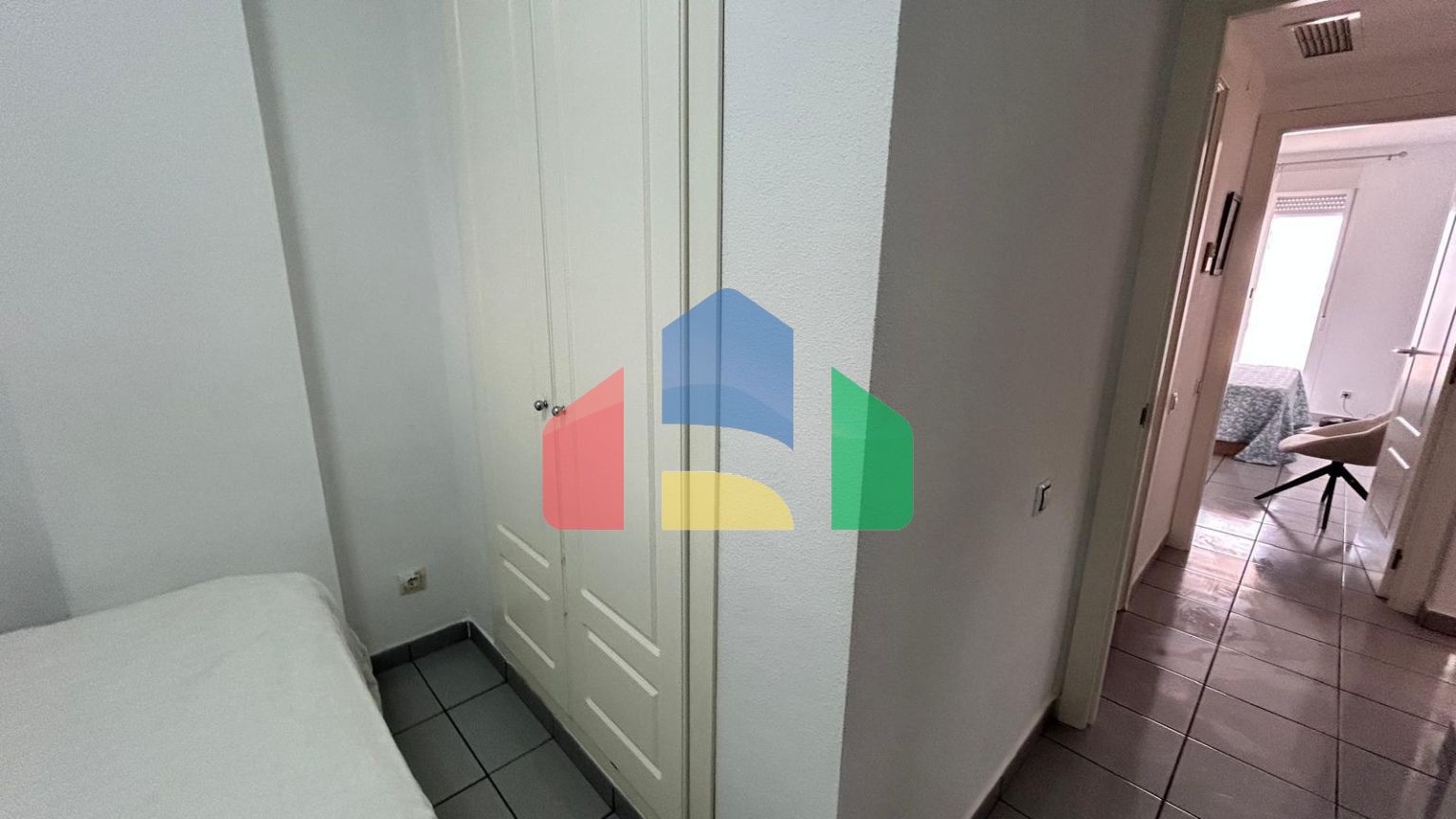 Красивые апартаменты с потрясающим видом на пляж Бенидорма!