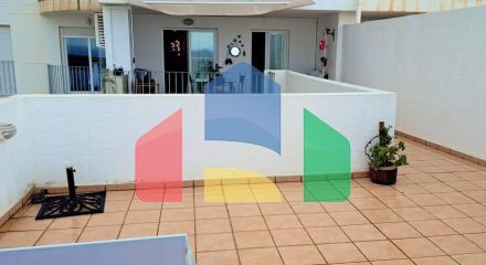 Красивые апартаменты с потрясающим видом на пляж Бенидорма!