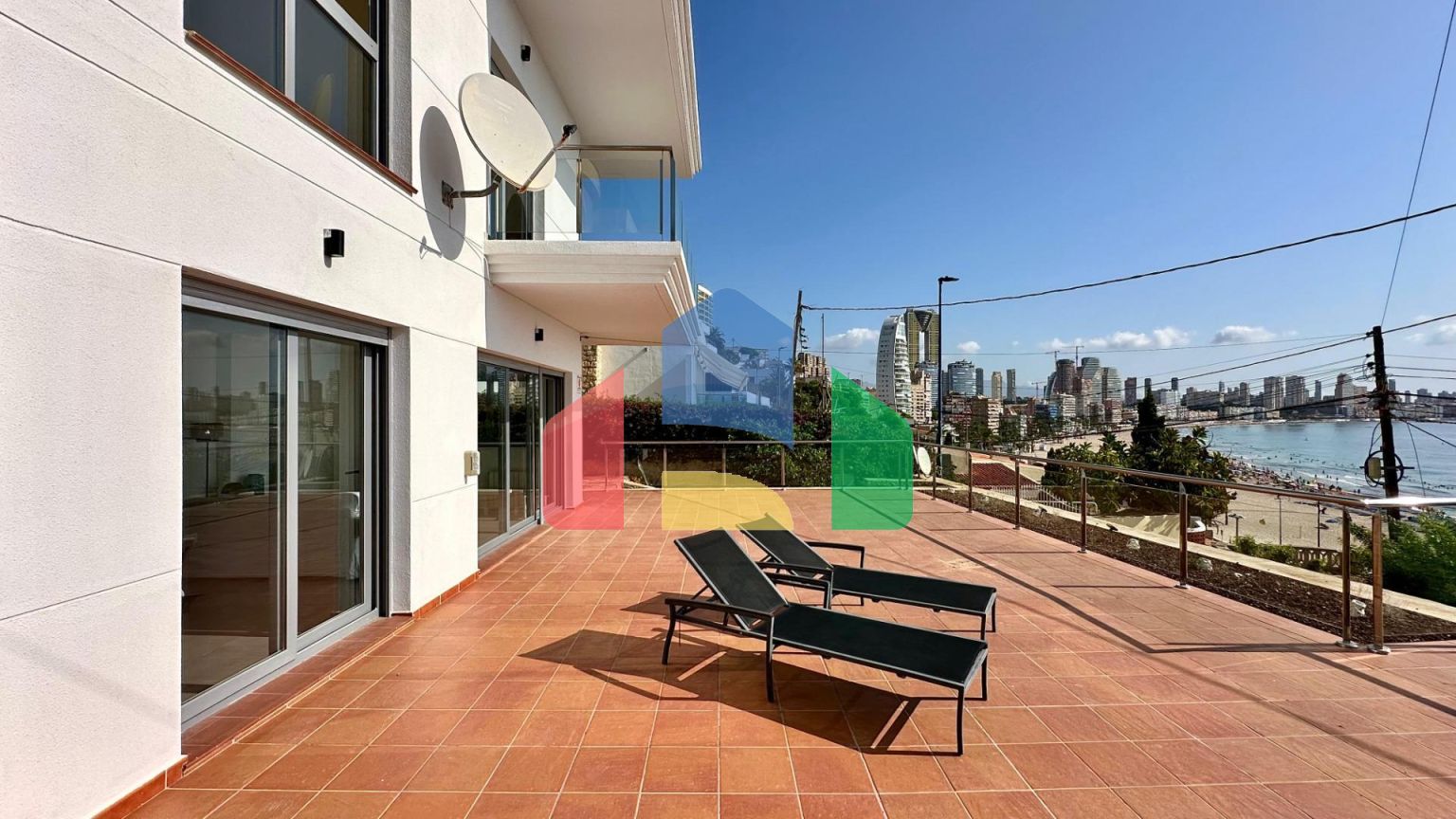 «Вилла мечты с видом на море в Плайя де Пониенте, Бенидорм»