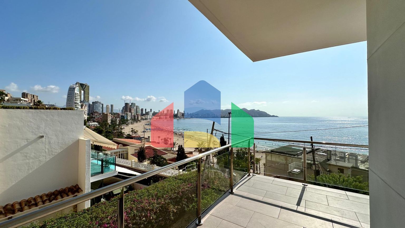 «Вилла мечты с видом на море в Плайя де Пониенте, Бенидорм»