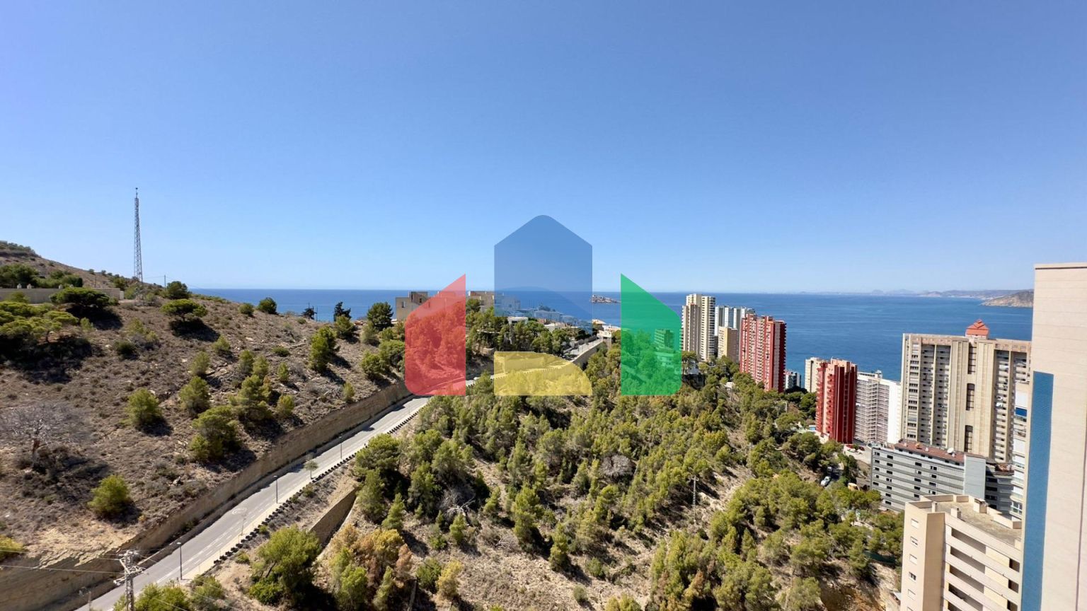 Квартира с видом на море с туристической лицензией в Бенидорме