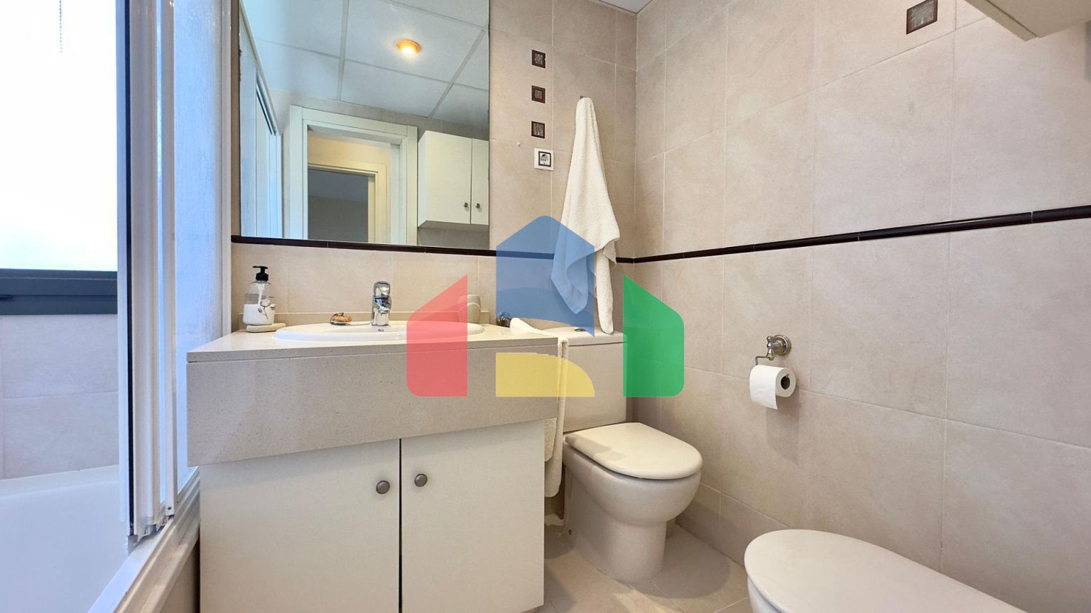 Квартира с видом на море с туристической лицензией в Бенидорме