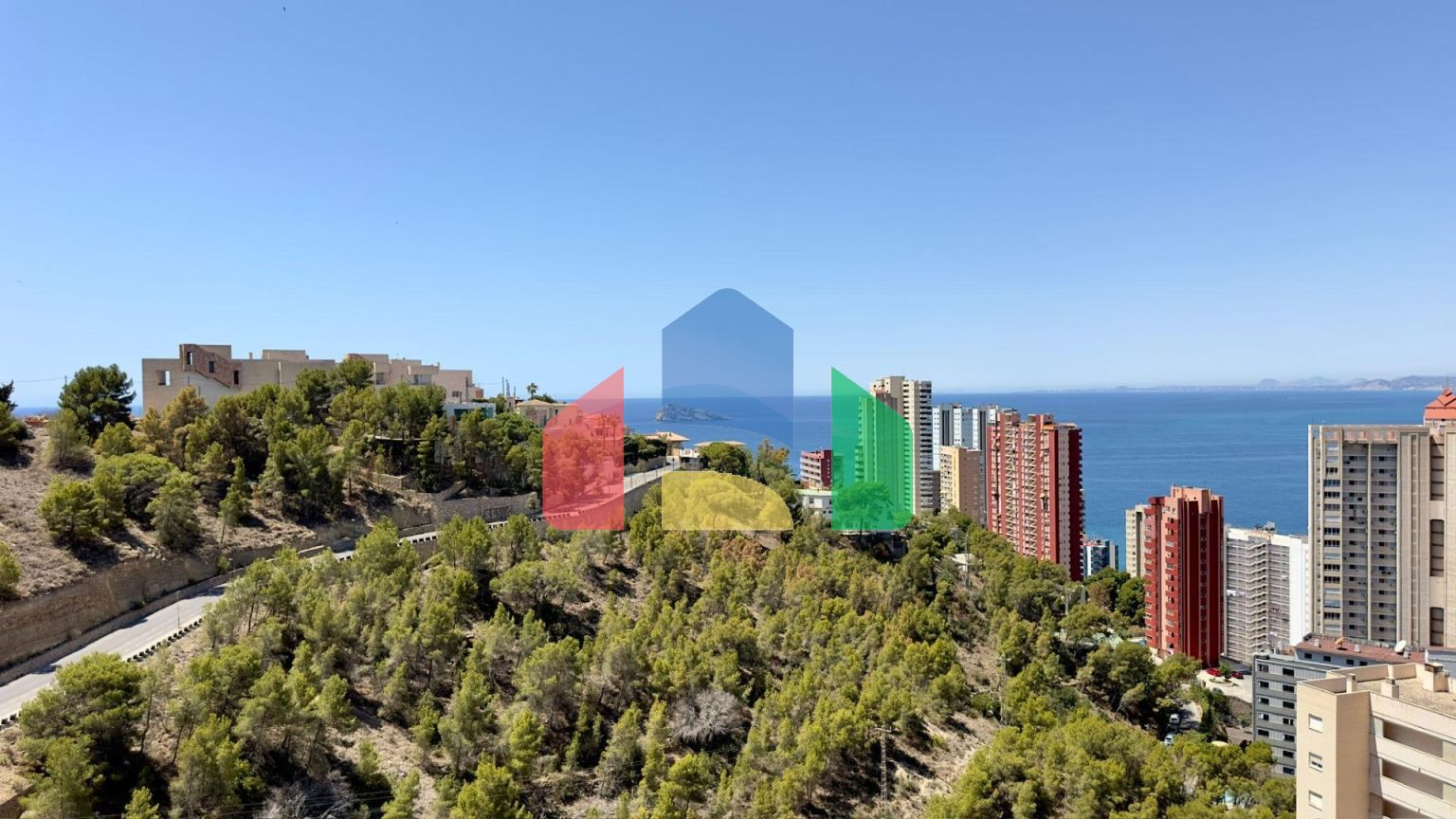 Квартира с видом на море с туристической лицензией в Бенидорме