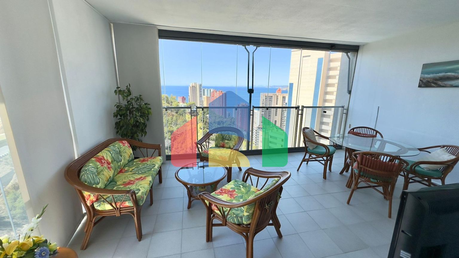 Квартира с видом на море с туристической лицензией в Бенидорме