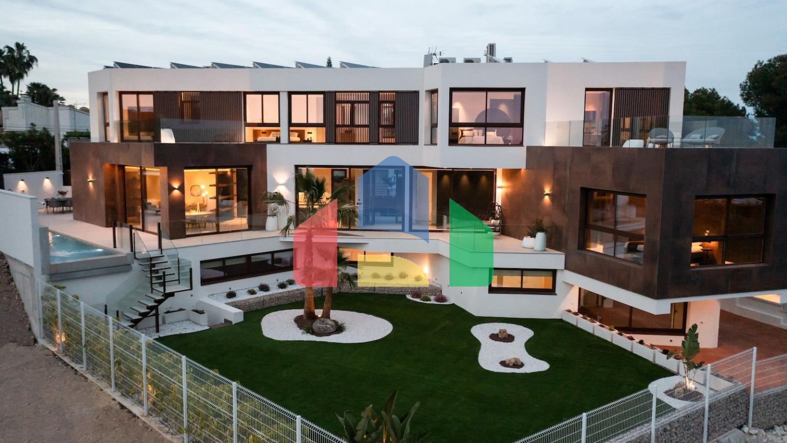 Вилла в Бенидорм ID F0400