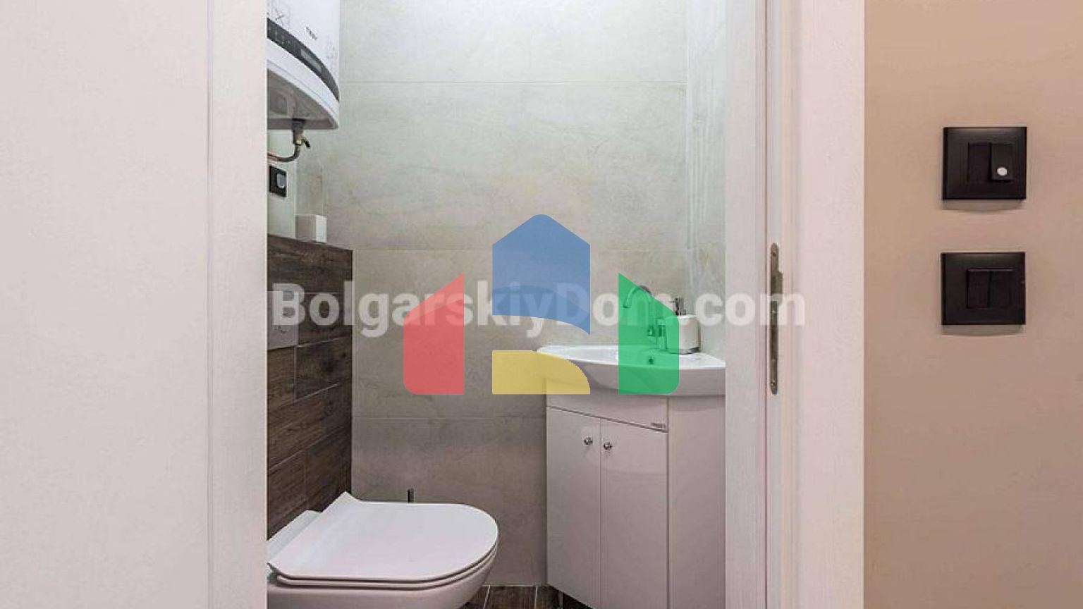 Трехкомнатная квартира в Варне