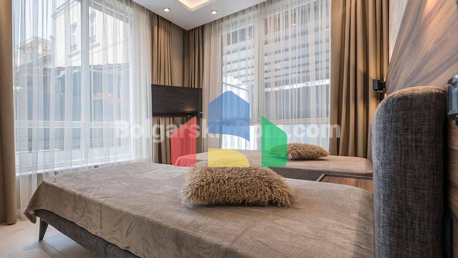 Трехкомнатная квартира в Варне