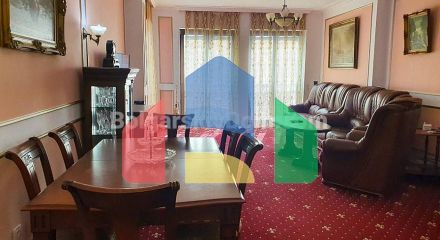 Трехкомнатная квартира в Порт Палас