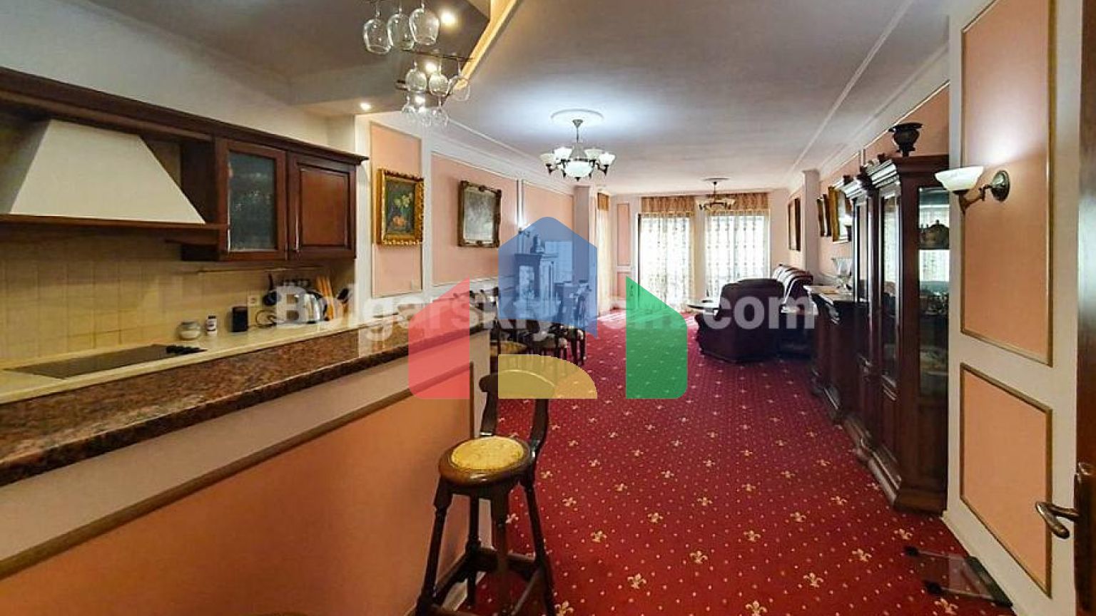 Трехкомнатная квартира в Порт Палас