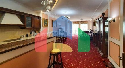 Трехкомнатная квартира в Порт Палас