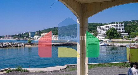 Трехкомнатная квартира в Порт Палас