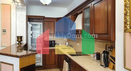 Трехкомнатная квартира в Порт Палас