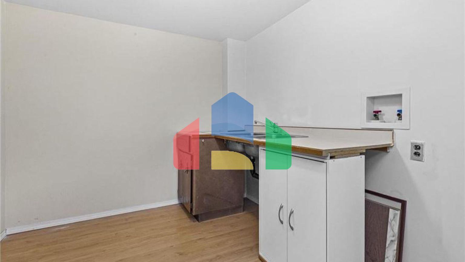 Residential - Condo/Apartment - Abbotsford, Canada - Canada