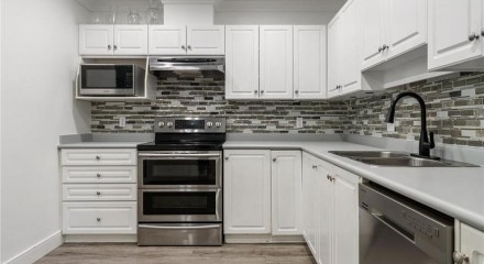 Residential - Condo/Apartment - Abbotsford, Canada - Canada