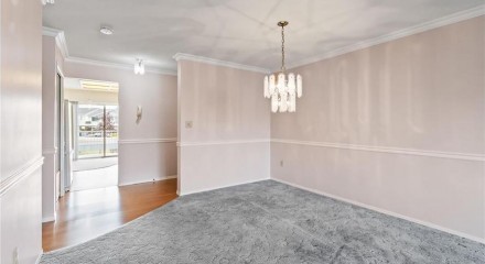 Residential - Condo/Apartment - Abbotsford, Canada - Canada