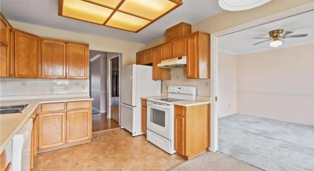 Residential - Condo/Apartment - Abbotsford, Canada - Canada